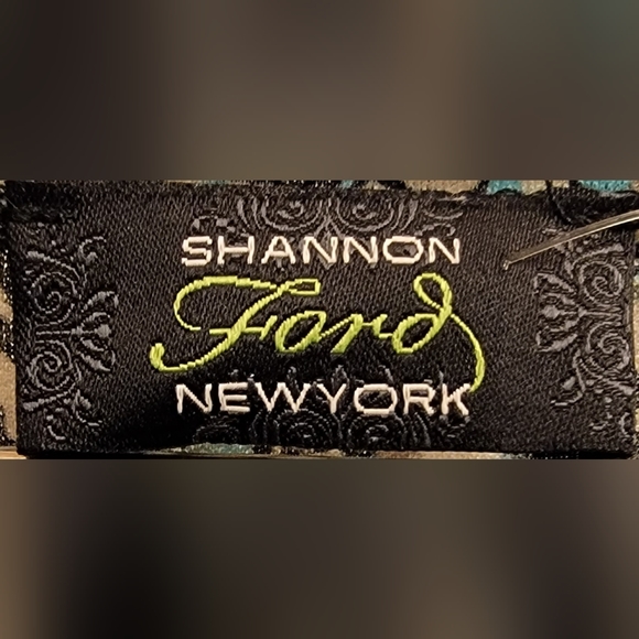 Blouse - Picture 2 of 2